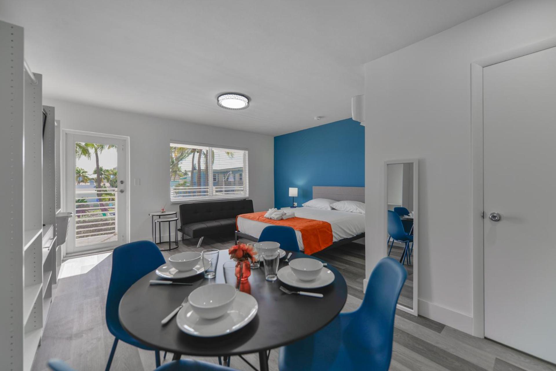 Amazing Balcony Studio At The Beach With Parking -M44 할리우드 외부 사진